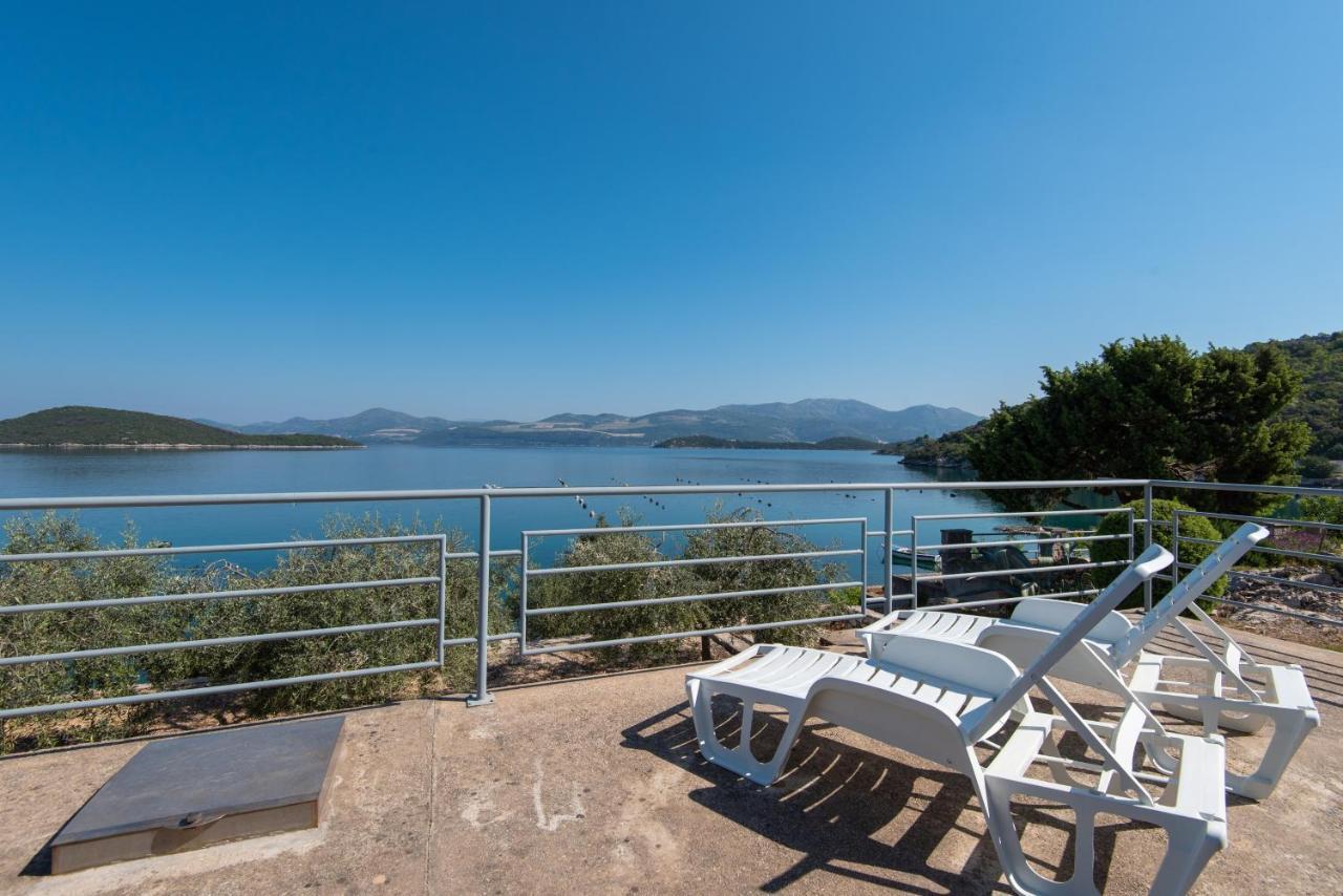 Apartments By The Sea Cove Pjestata, Peljesac - 12381 Putniković Esterno foto